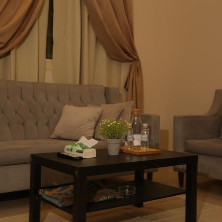 Spacious Apartments At Basla St 3 Mins From King Fahd Stadium Riyadh Exteriör bild