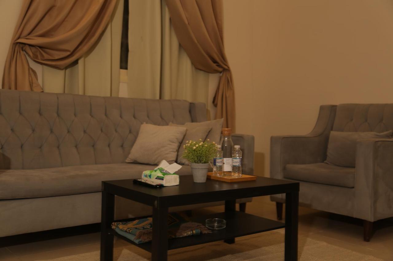 Spacious Apartments At Basla St 3 Mins From King Fahd Stadium Riyadh Exteriör bild